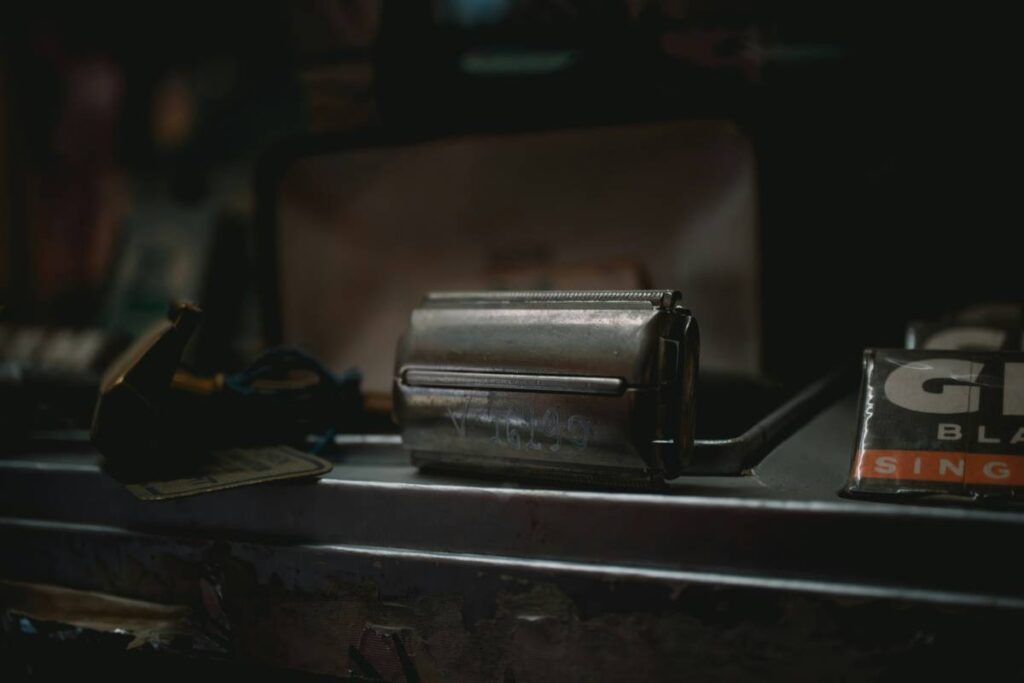 The Ultimate Guide to Beard Scissors: Why Every Bearded Gentleman Needs Them