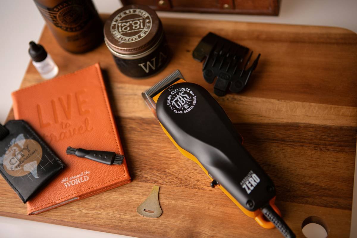 black and yellow hand tool